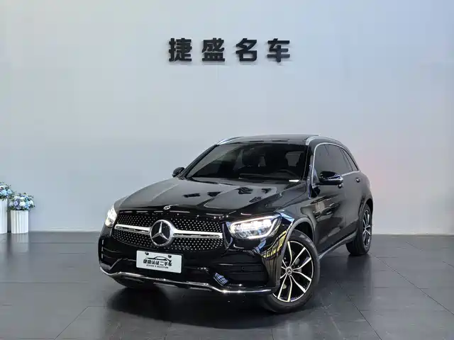 MERCEDES-BENZ GLC