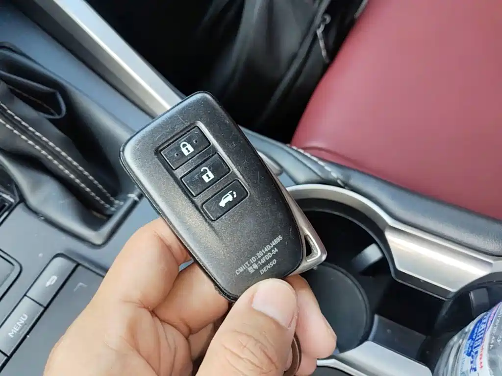 Lexus NX — миниатюра 9