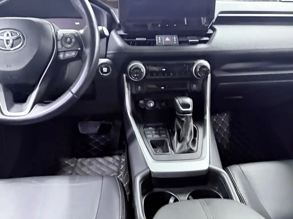 Toyota Wildlander — миниатюра 16