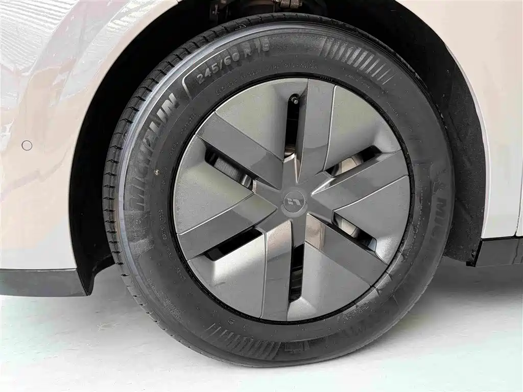 Li Auto Li MEGA — миниатюра 22