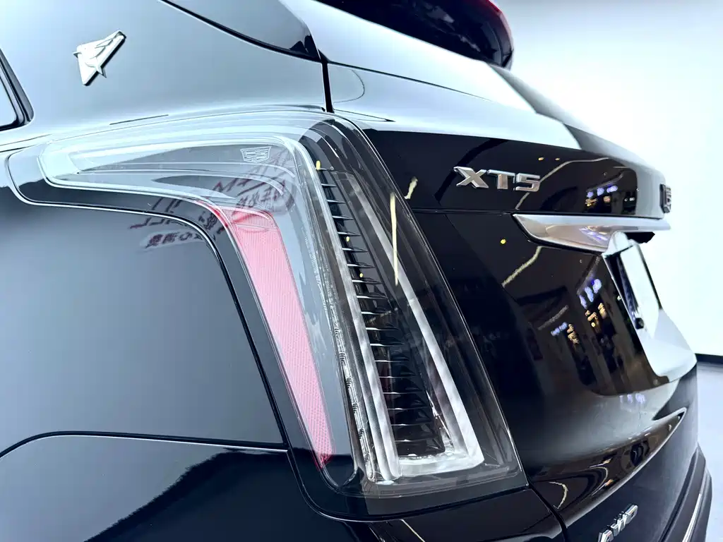 Cadillac XT5 — миниатюра 9
