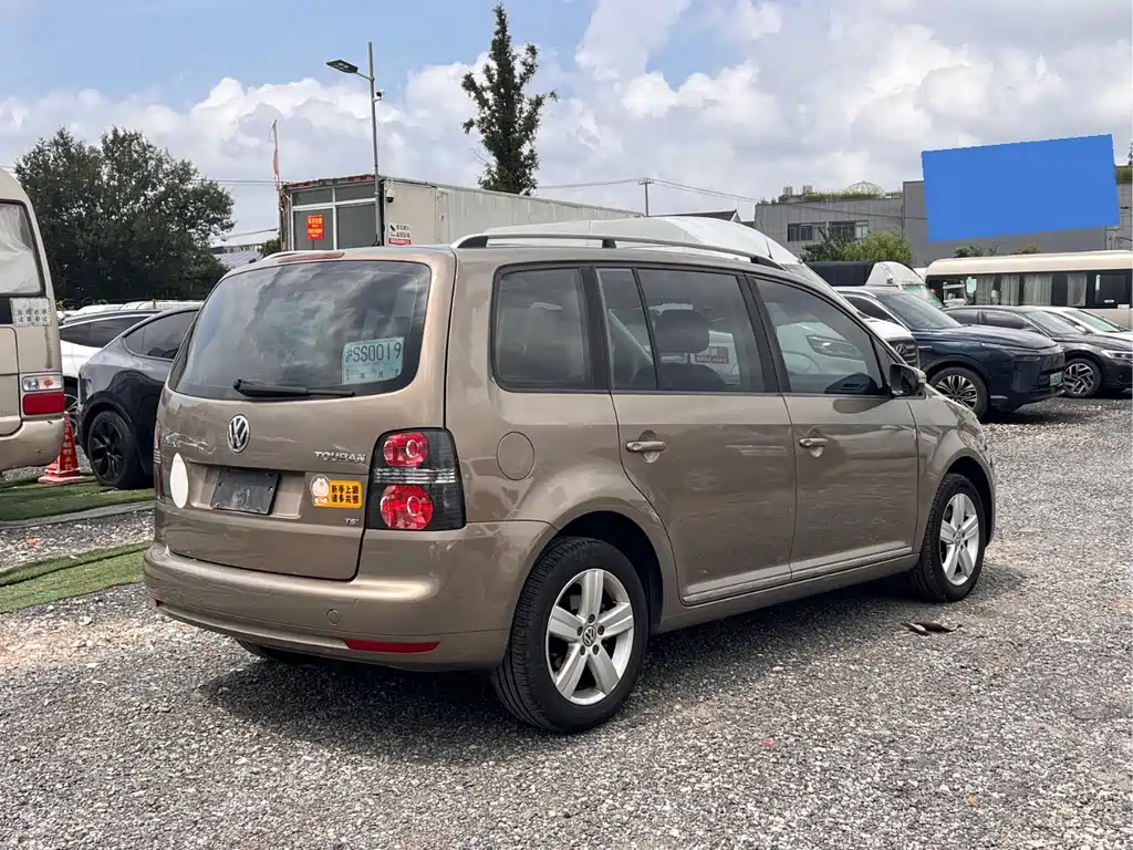 Volkswagen Touran — миниатюра 6