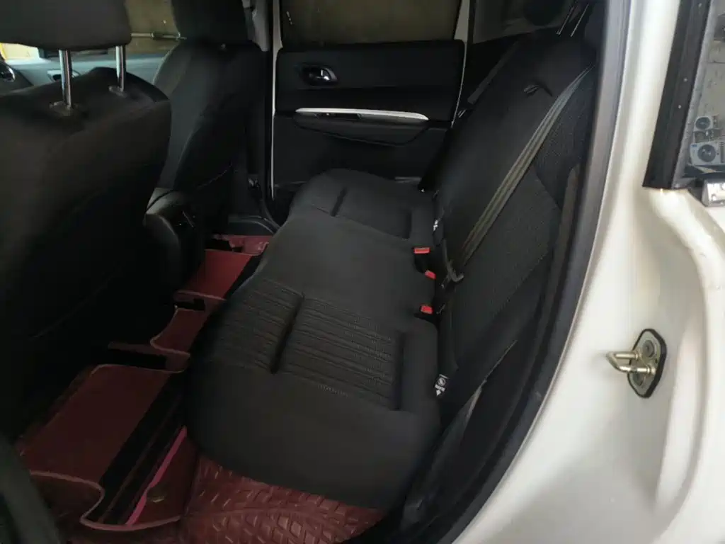 Peugeot 3008 — миниатюра 17