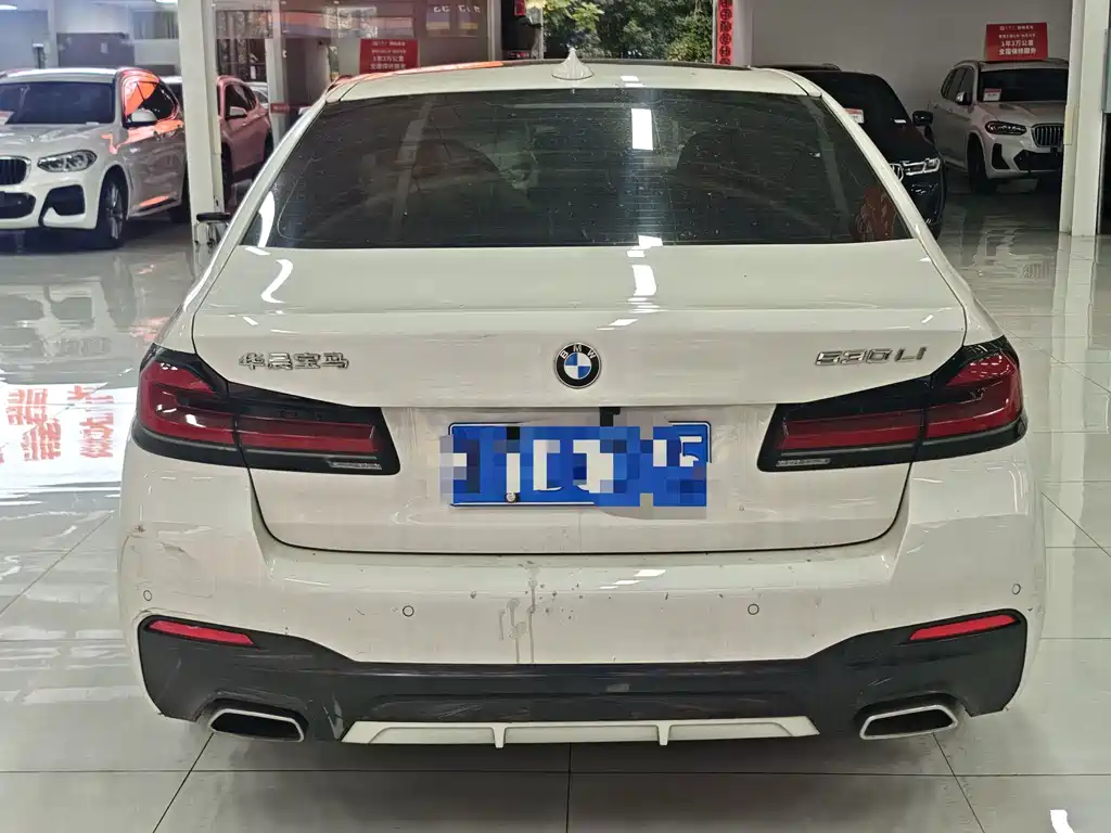 BMW 5 Series — миниатюра 6