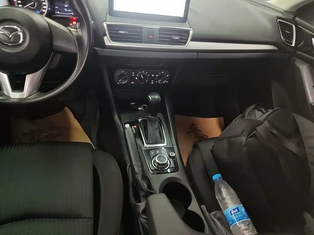 Mazda 3 Axela — миниатюра 14