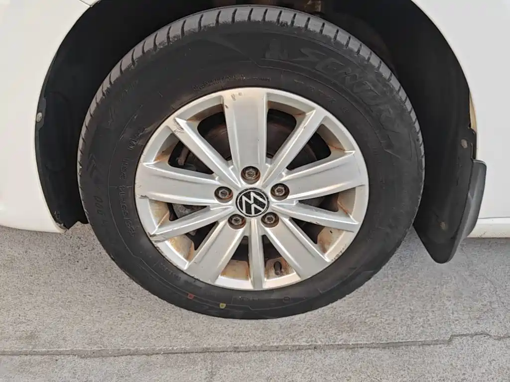 Volkswagen Santana — миниатюра 23