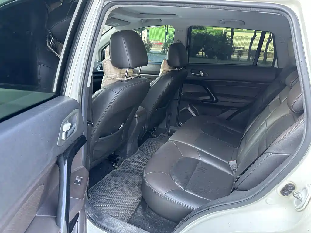 GAC GS4 2015 200T G-DCT Luxury