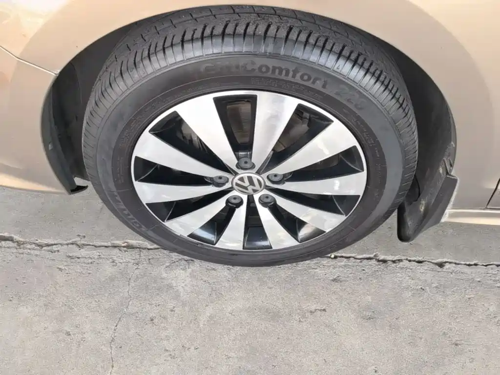 Volkswagen Sagitar — миниатюра 23