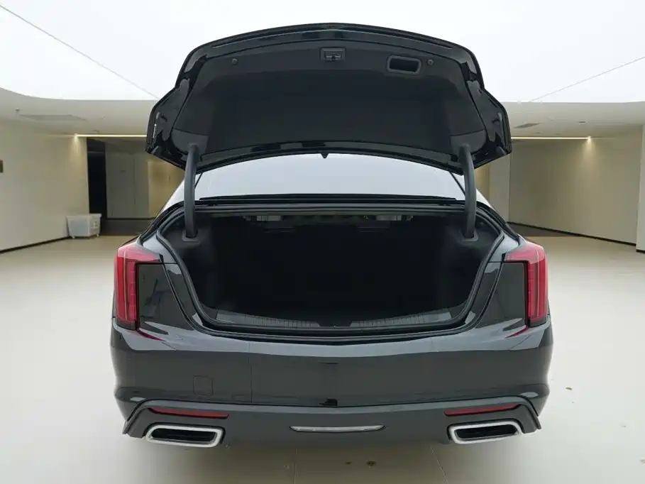 Cadillac CT5 — миниатюра 5