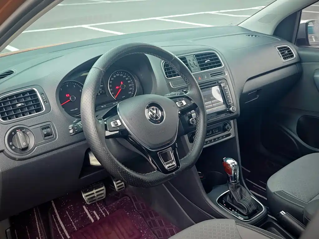Volkswagen Polo — миниатюра 9