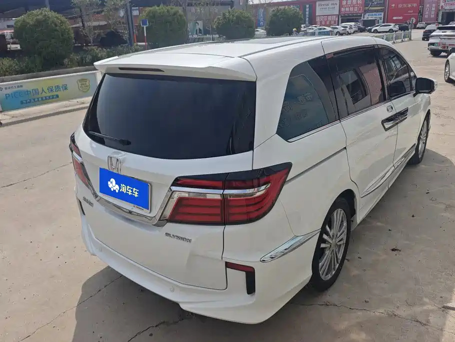 Honda Elysion — миниатюра 3