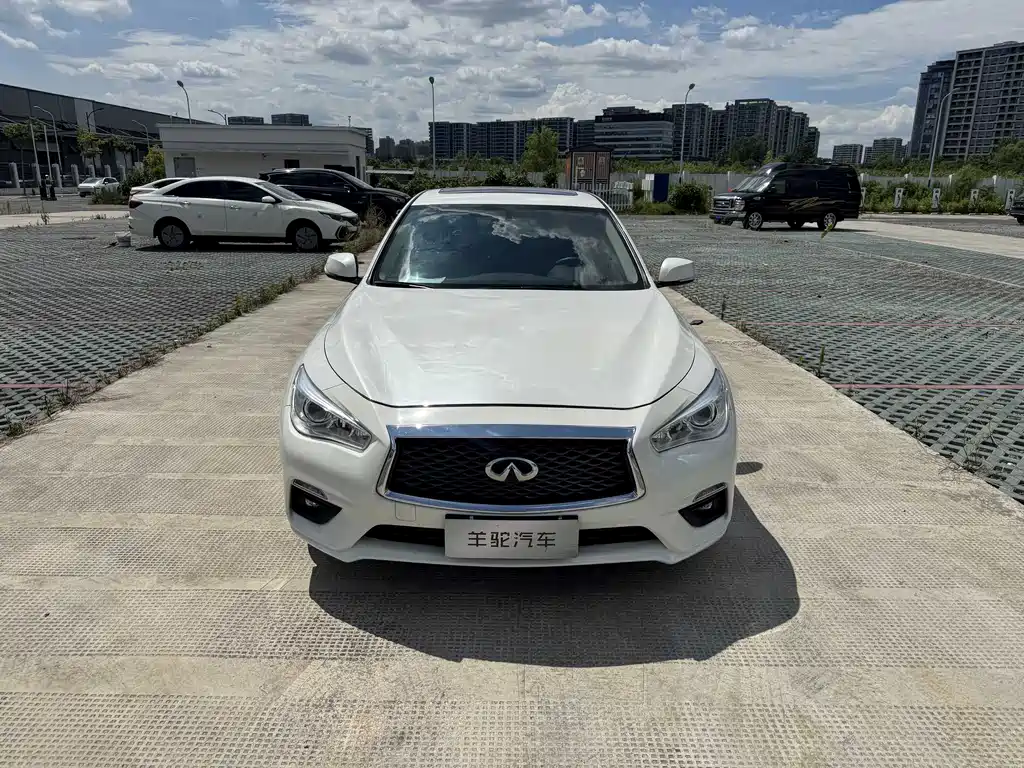 Infiniti Q50L 2021 2.0T Comfort