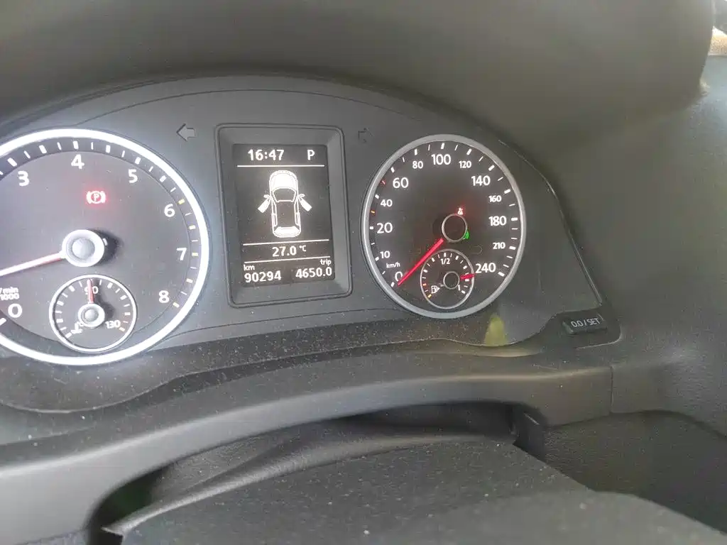 Volkswagen Tiguan — миниатюра 8