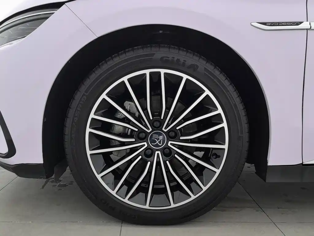 BYD Han — миниатюра 17