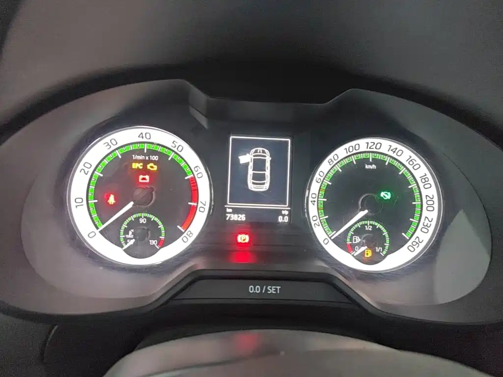 Skoda Octavia 2022 — фото 11
