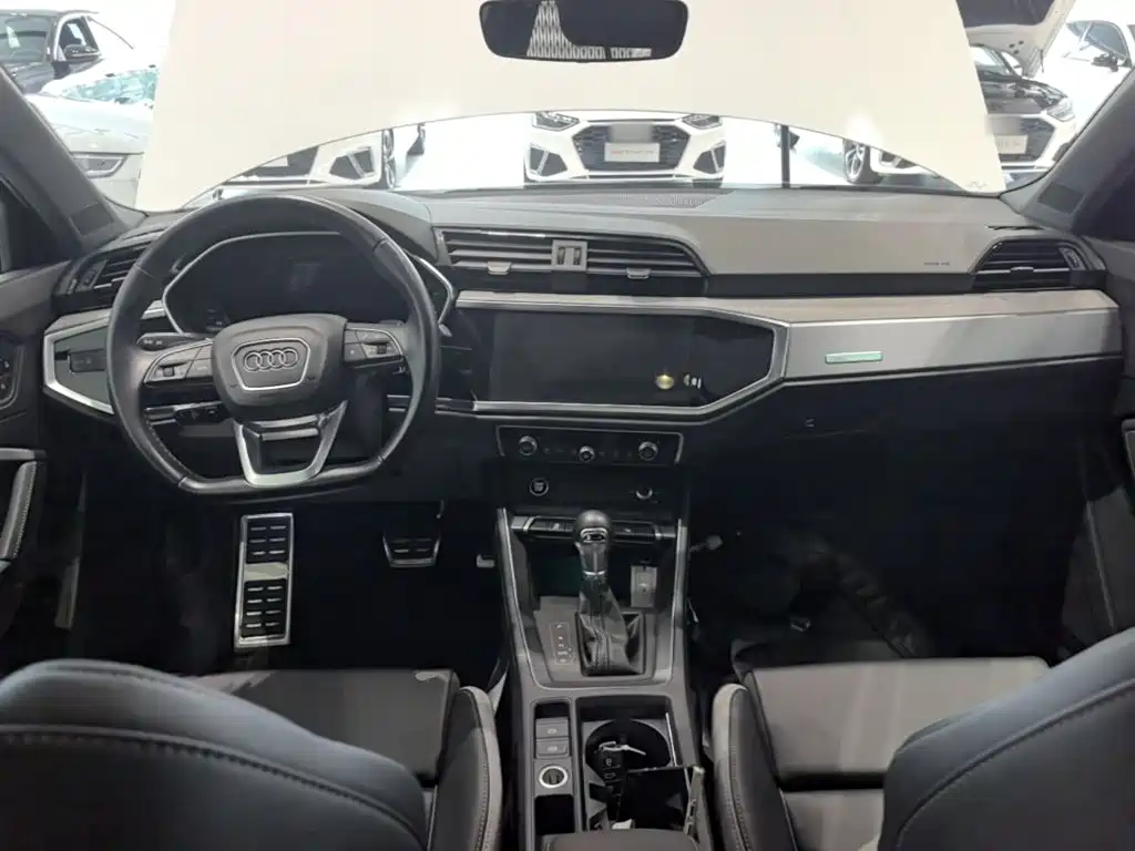 Audi Q3 — миниатюра 10