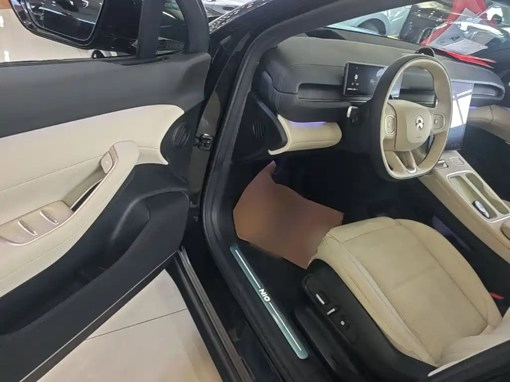 NIO ES6 — миниатюра 16