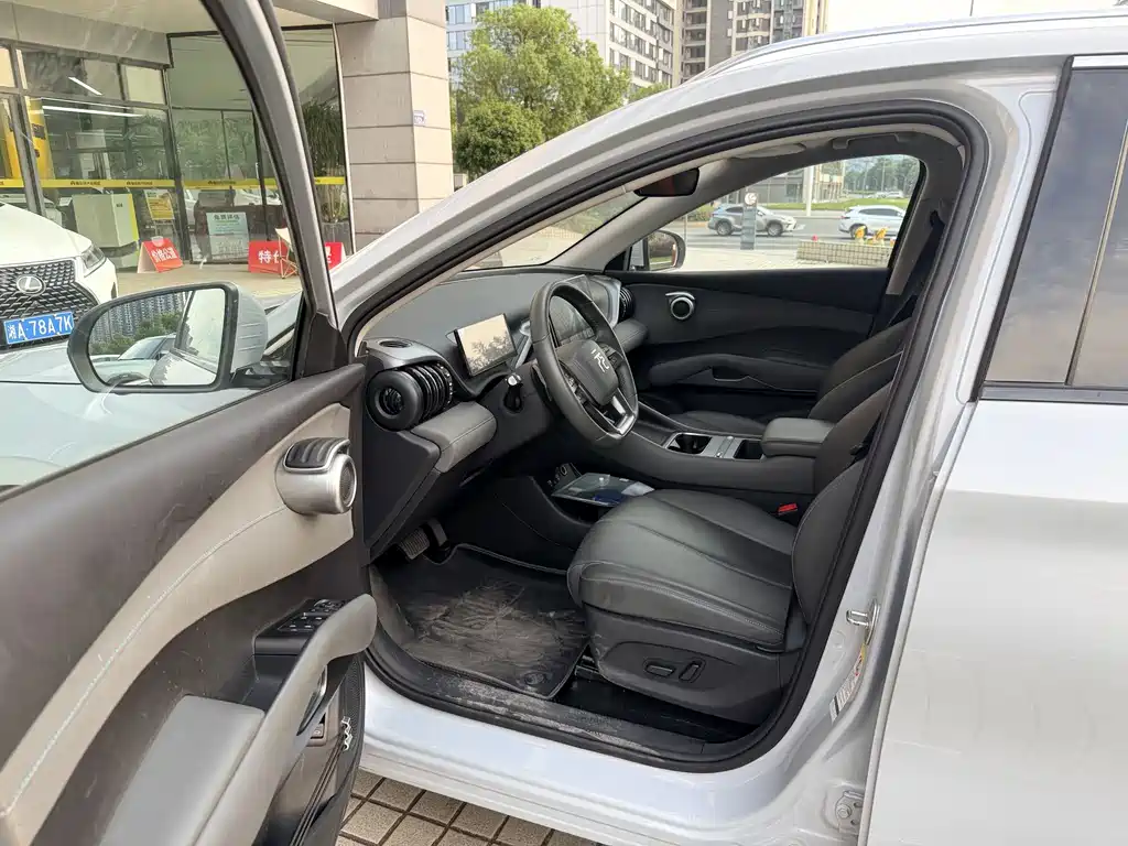 BYD Yuan Plus — миниатюра 7