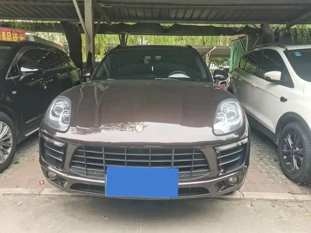Porsche Macan — миниатюра 2