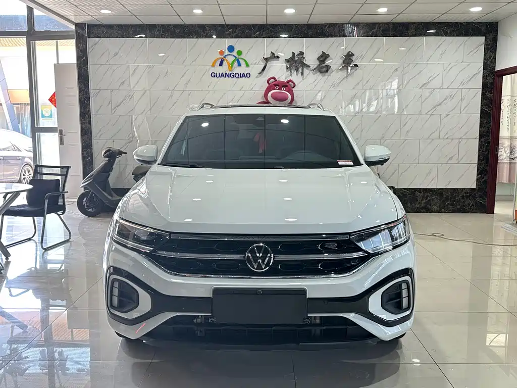 Volkswagen T-Roc — миниатюра 2