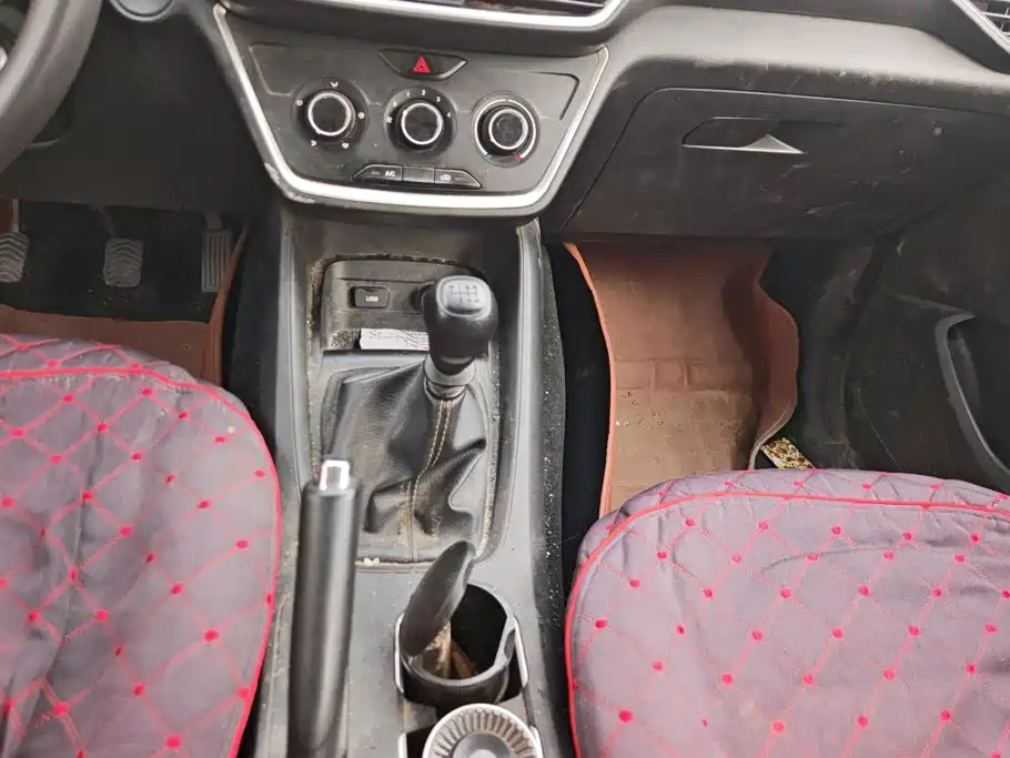 Wuling Hongguang S3 — миниатюра 16