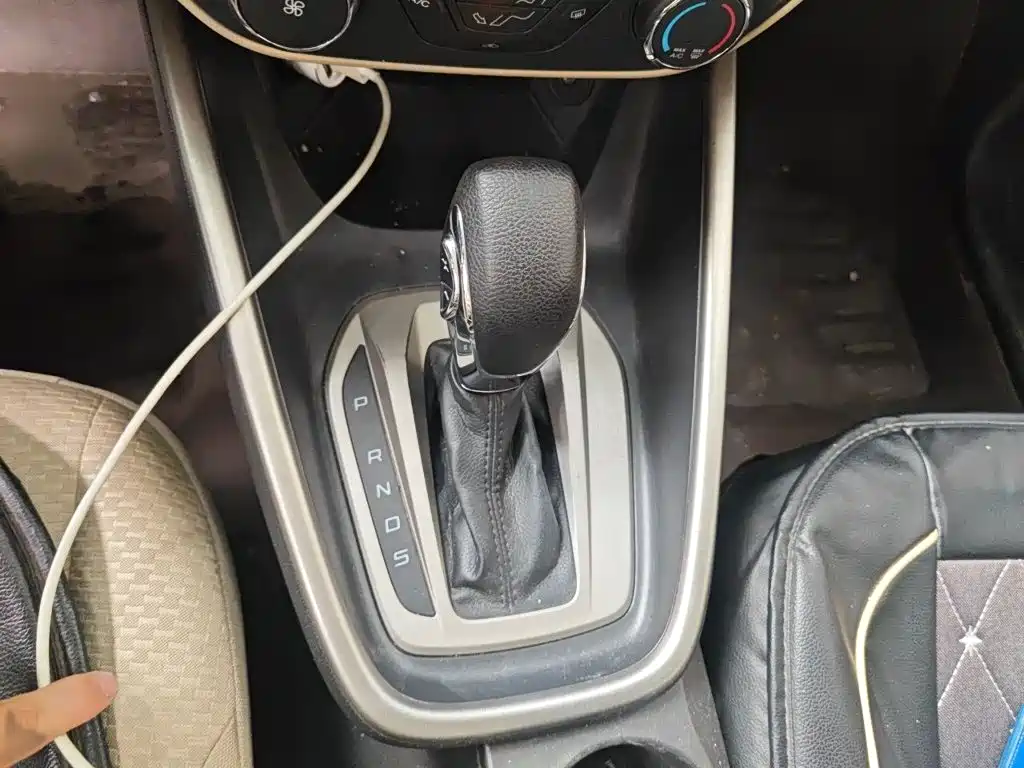 Ford Escort — миниатюра 7