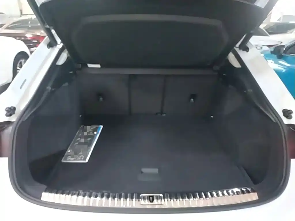 Audi Q3 Sportback — миниатюра 19