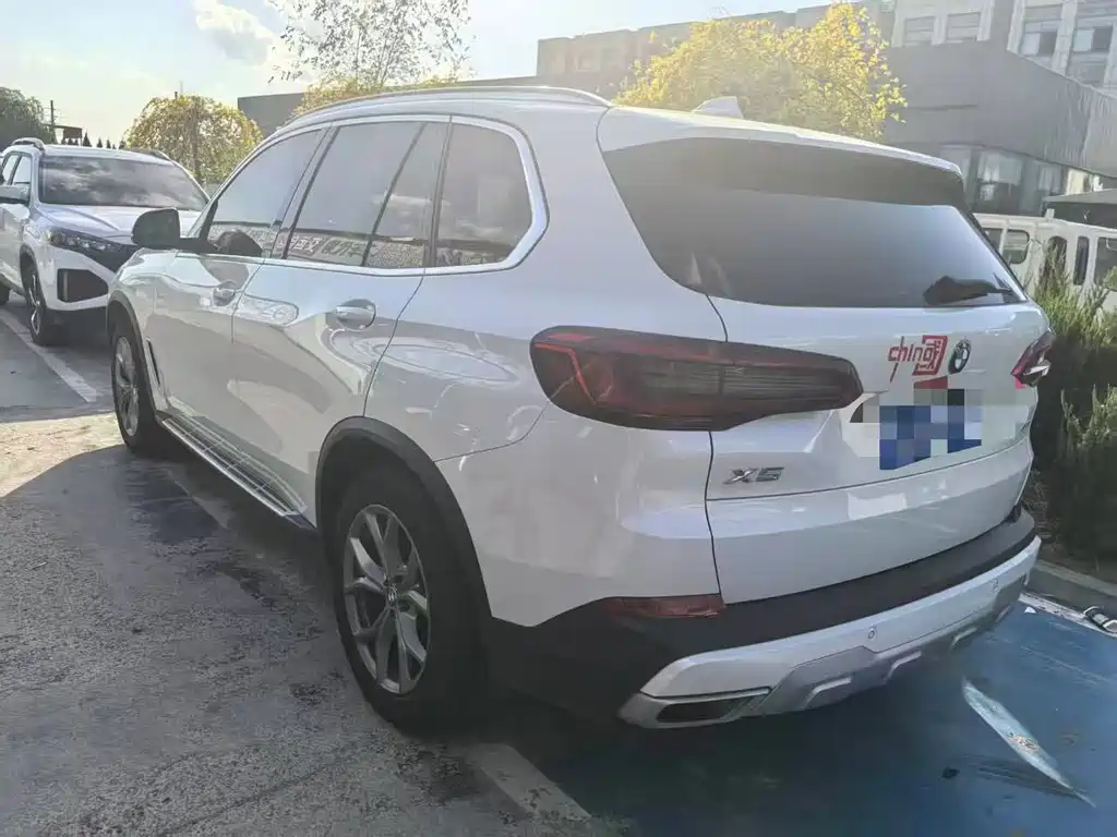 BMW X5 (Import) — миниатюра 2