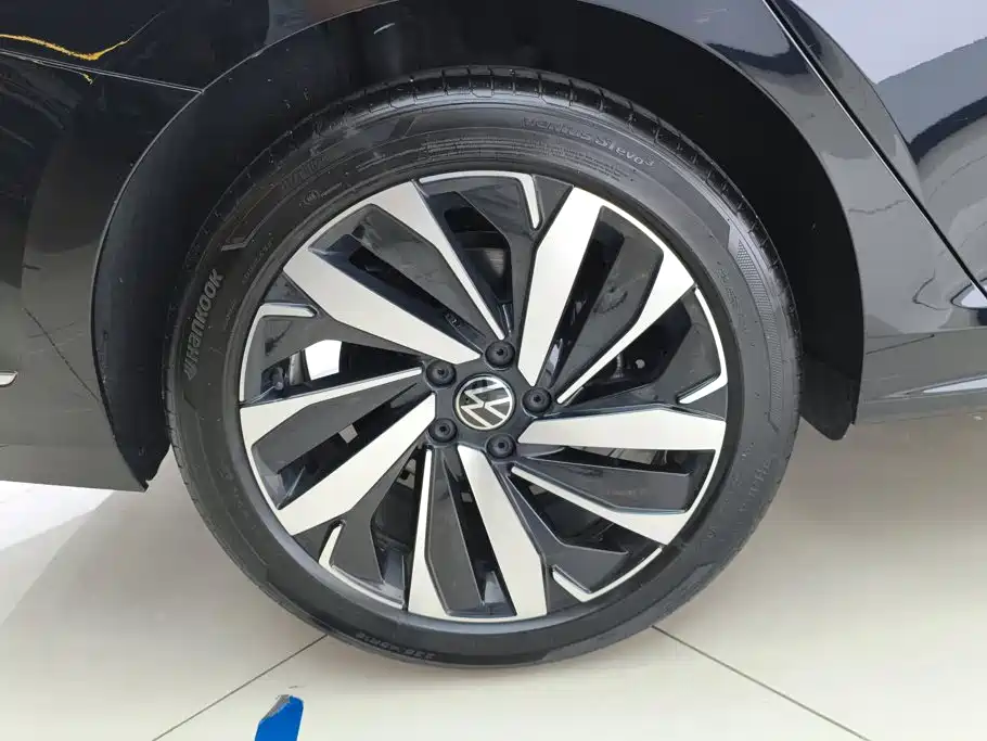Volkswagen Passat — миниатюра 6