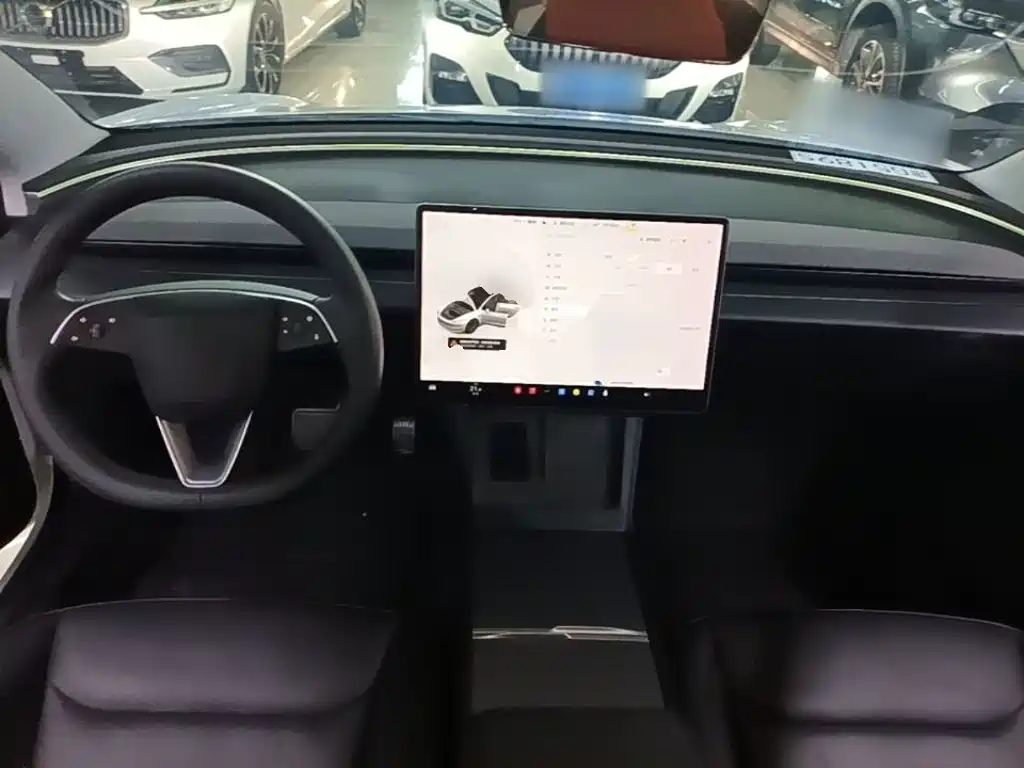 Tesla Model 3 — фотографии объявления, Фото 11