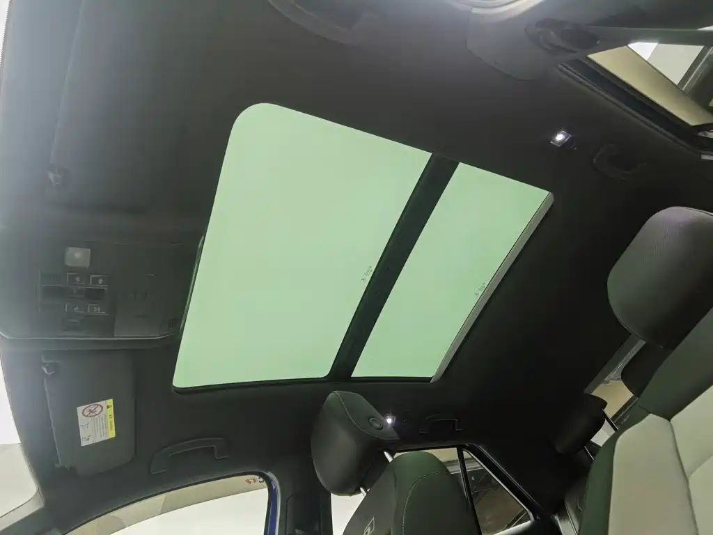 Volkswagen T-Roc — миниатюра 14