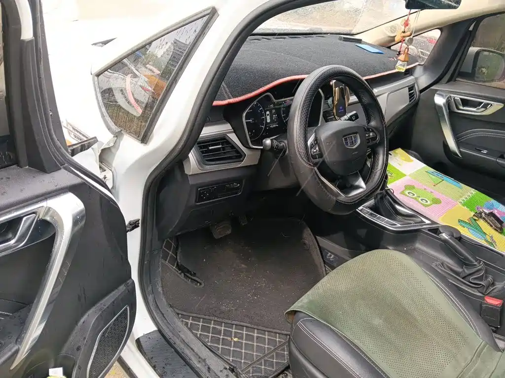 Geely Vision X3 — миниатюра 12