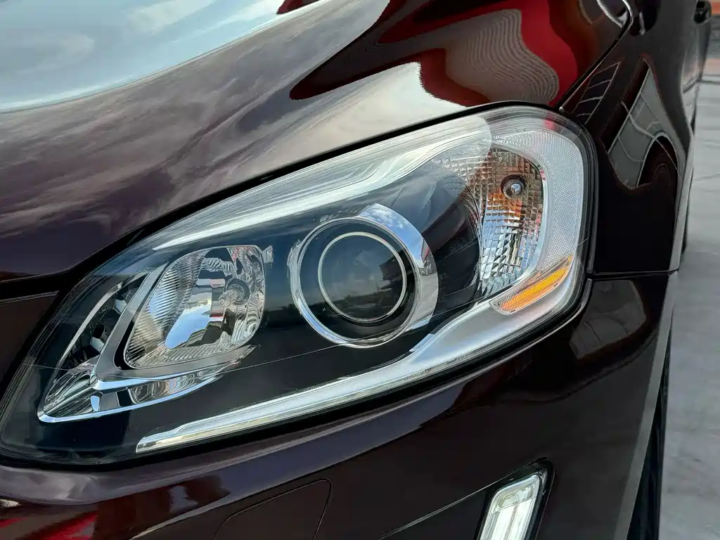 Volvo XC60 (Import) — миниатюра 9