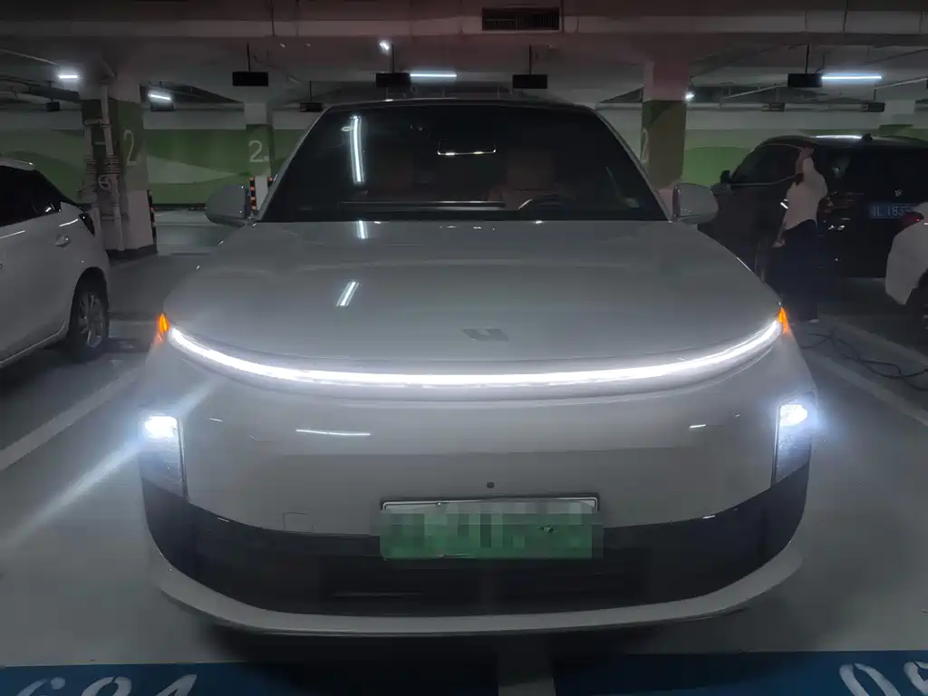 Li Auto Li L6 — миниатюра 2