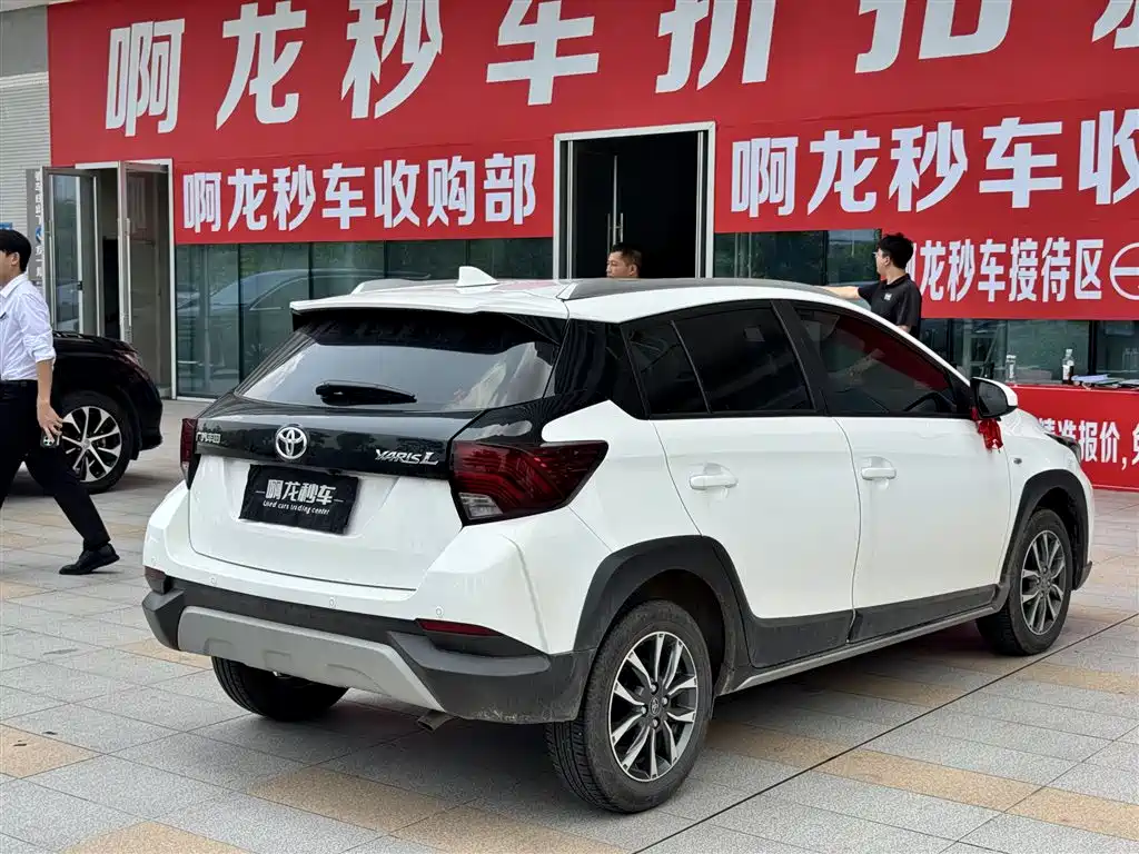Toyota Yaris L — миниатюра 9