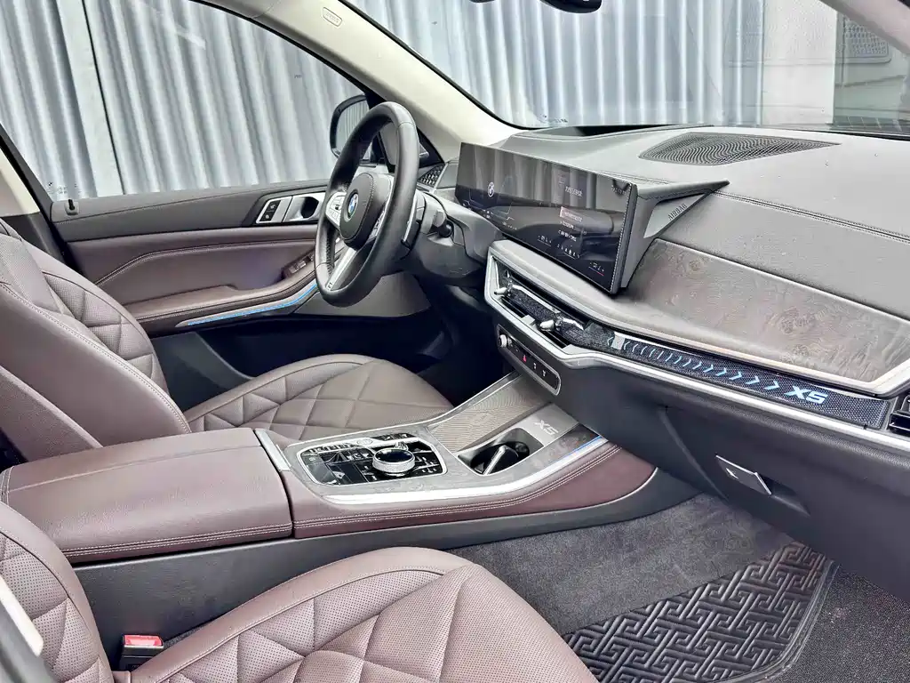 BMW X5 2023 xDrive 30Li Premium M Sport