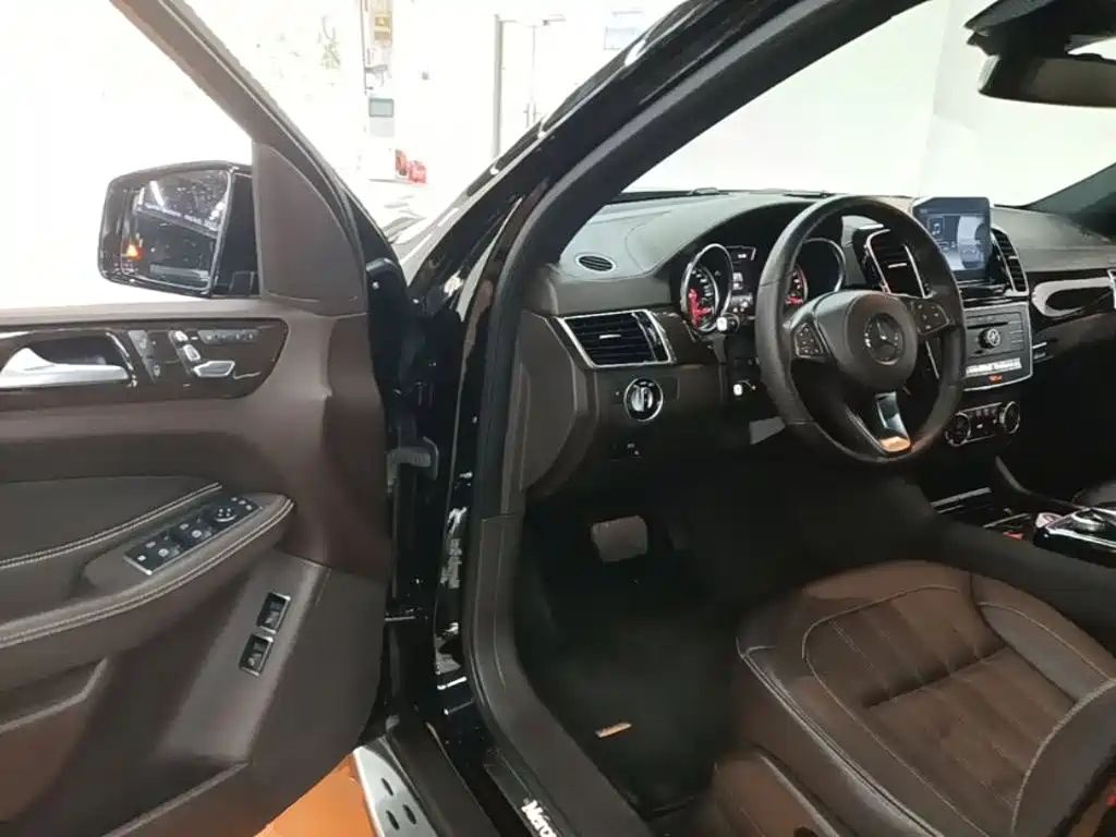 Mercedes-Benz GLS — миниатюра 16