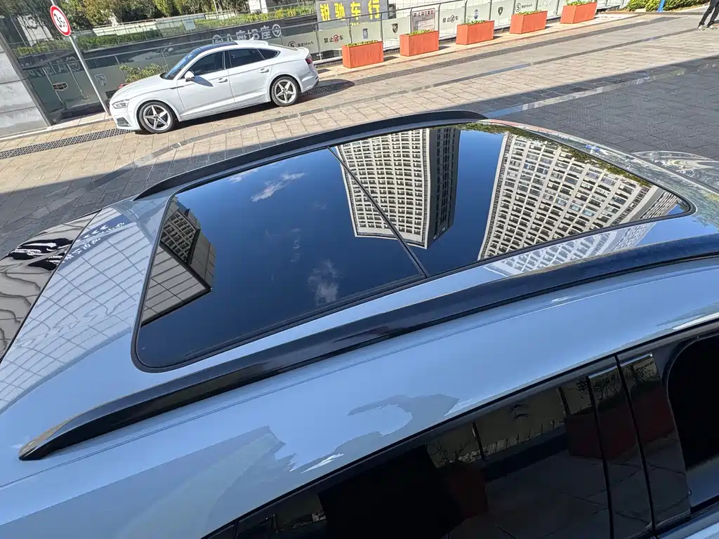 Porsche Macan — миниатюра 18