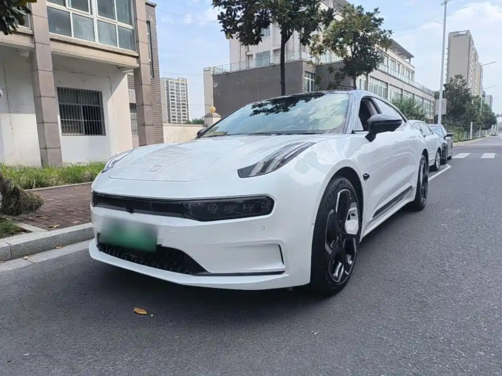 Zeekr 001