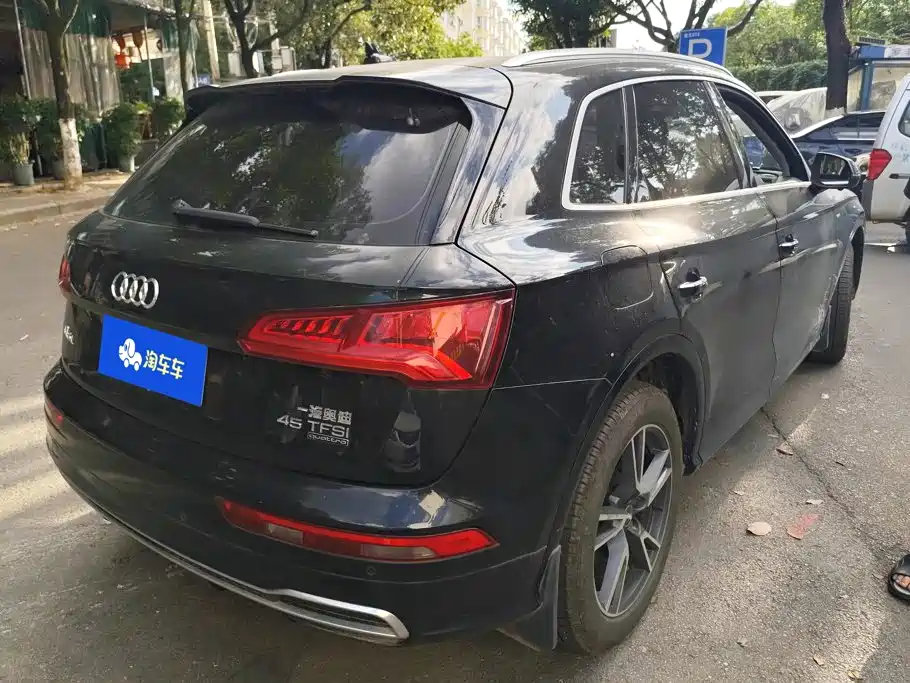 Audi Q5L — миниатюра 3