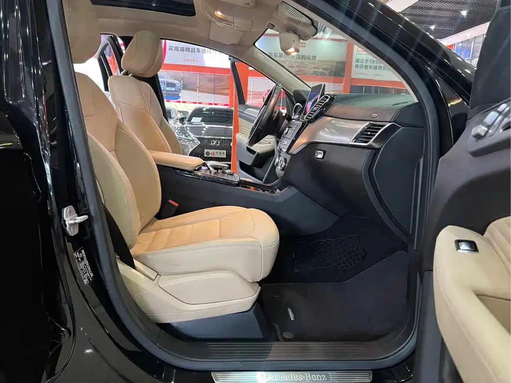 Mercedes-Benz GLE Coupe — миниатюра 9