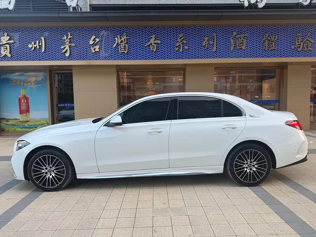 Mercedes-Benz C-Class — миниатюра 4