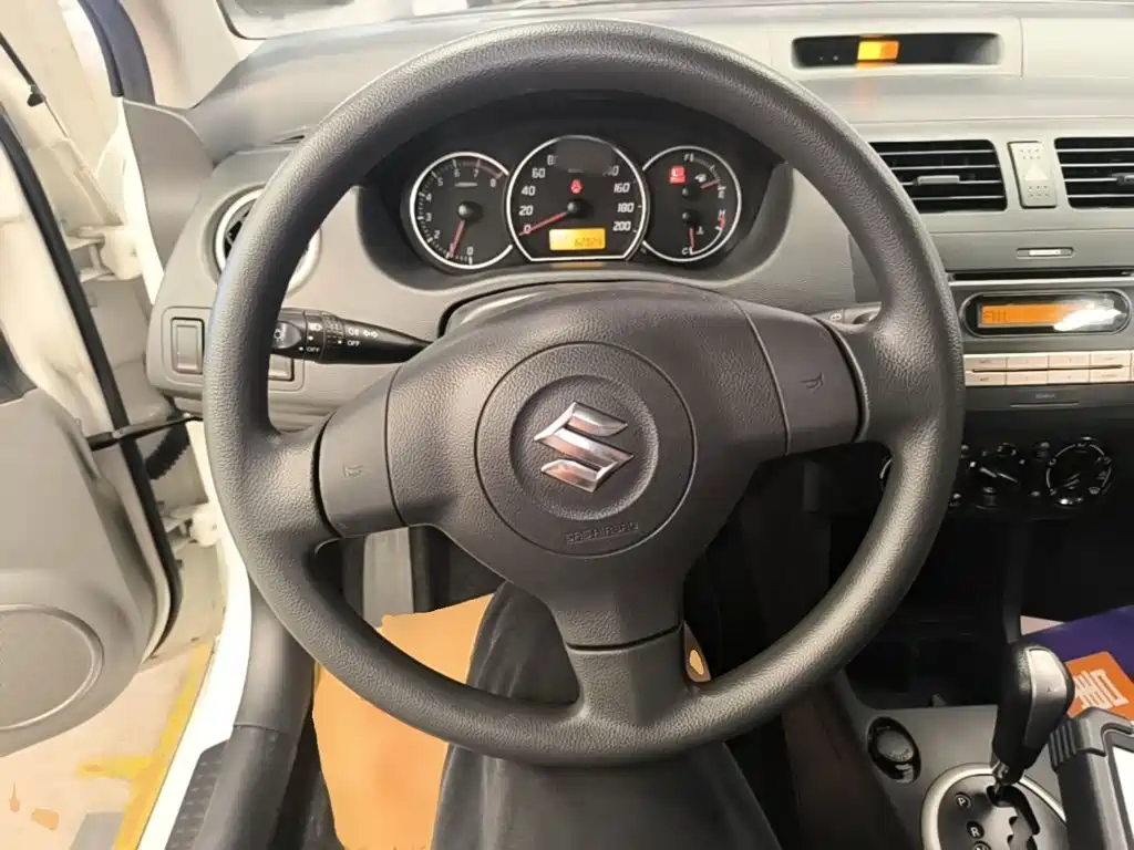 Suzuki Swift — миниатюра 11