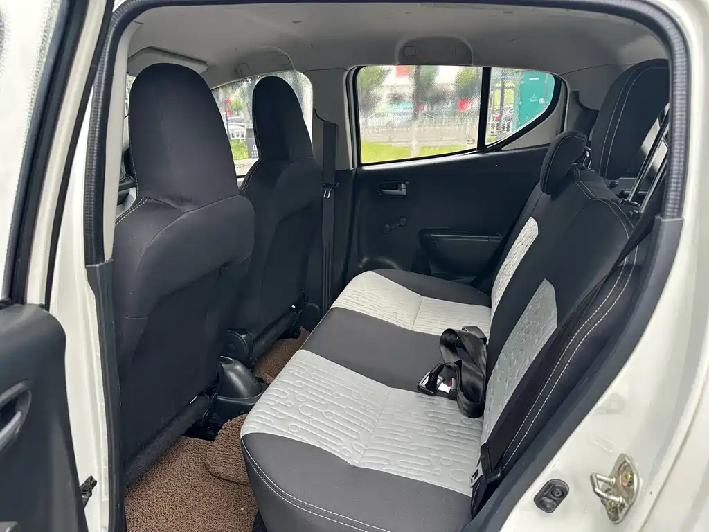 Suzuki Alto 2013 1.0L MT