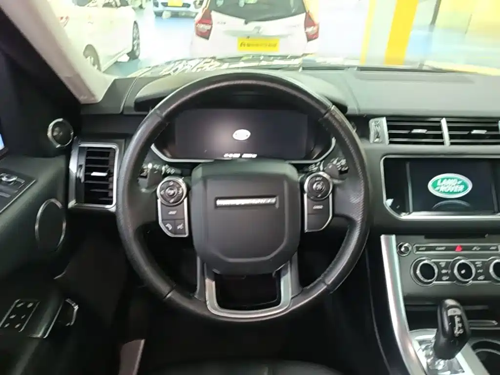 Land Rover Sport — миниатюра 11