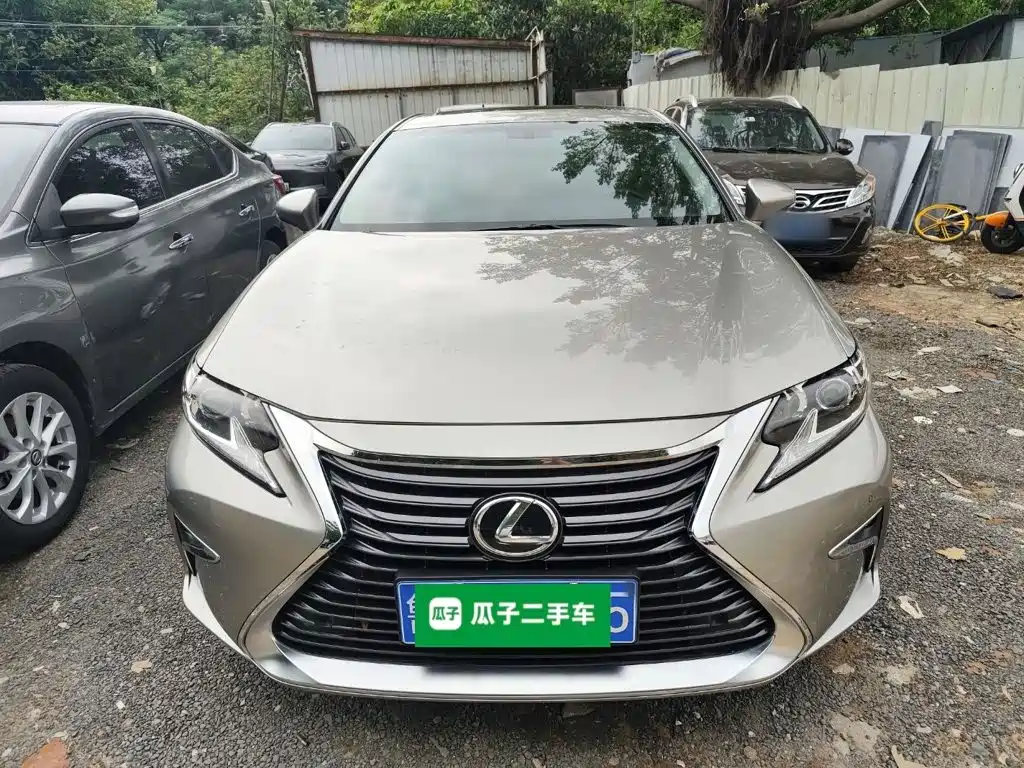 Lexus ES — миниатюра 3