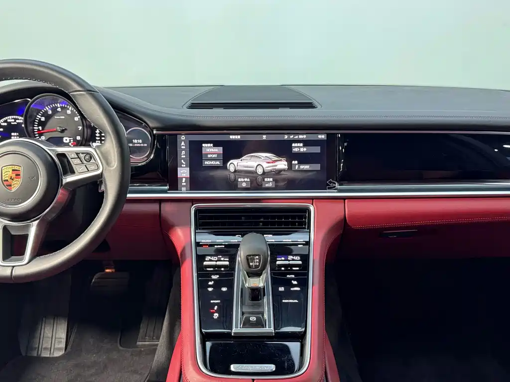 Porsche Panamera — миниатюра 18