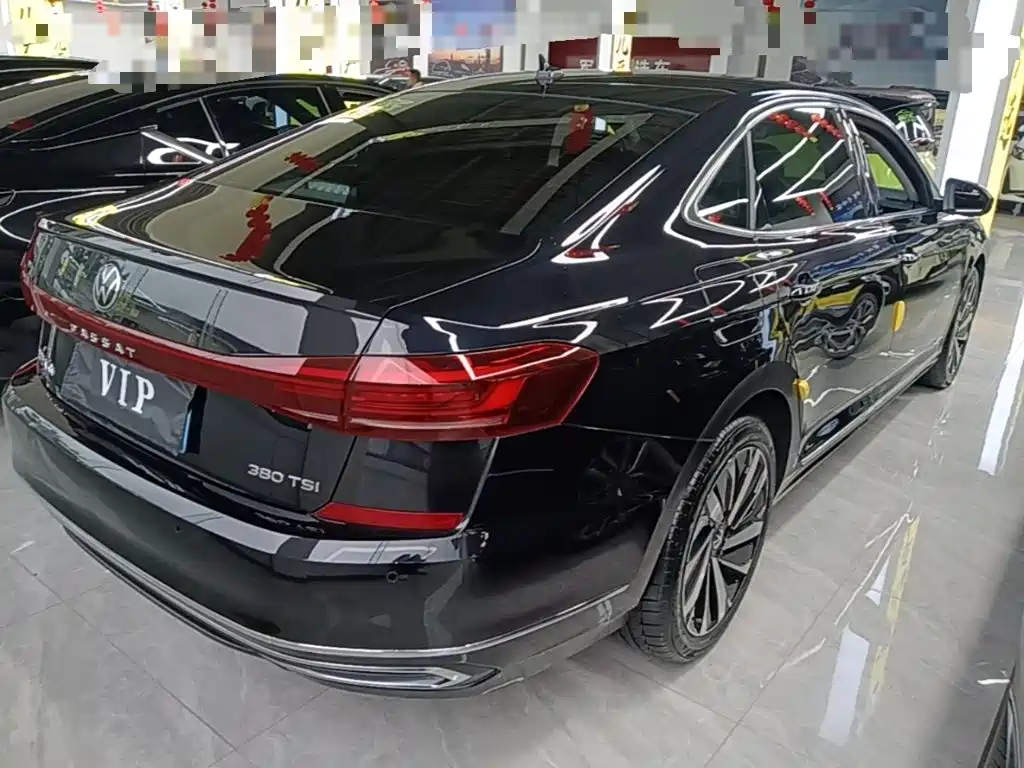 Volkswagen Passat — миниатюра 7