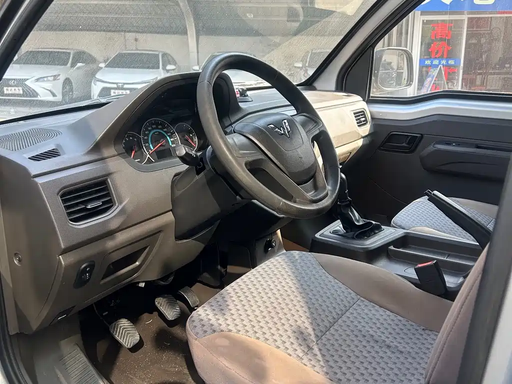 Wuling Rongguang New Truck — миниатюра 3