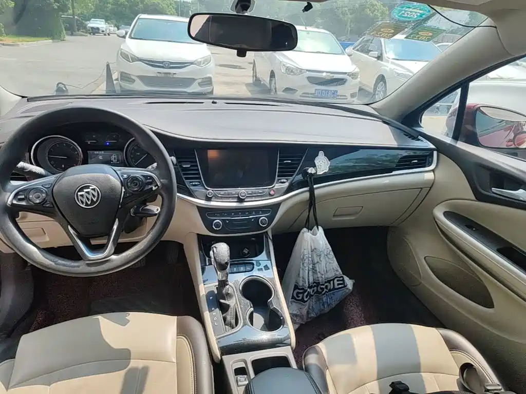Buick Verano — миниатюра 14